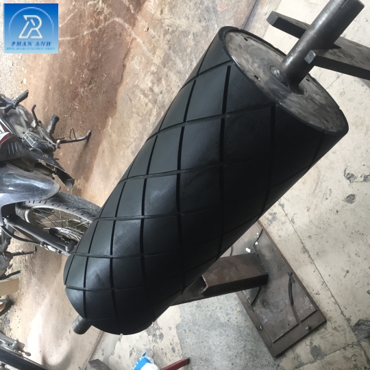 TRỤC CUỐN BĂNG TẢI PHI 240